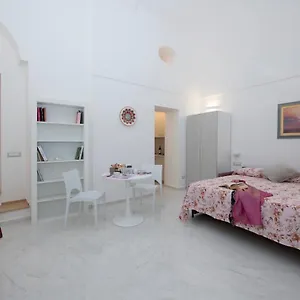 https://la-casa-del-marinaio.hotels-amalfi.com